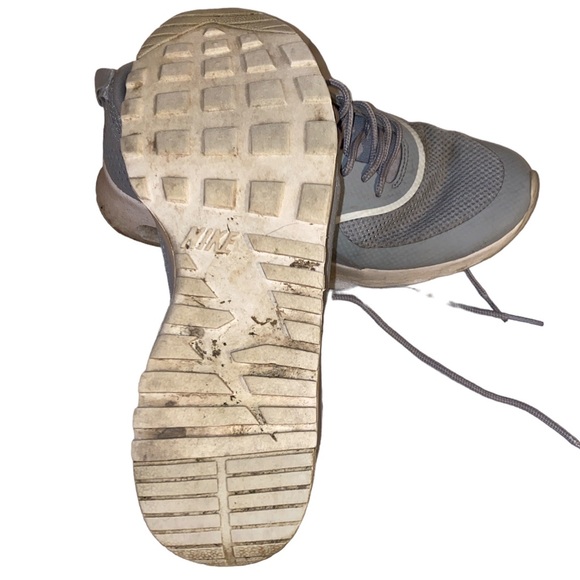 (5-39) Nike “Air Max Thea” women’s size 8.5 running/ training sneakers - Picture 4 of 5